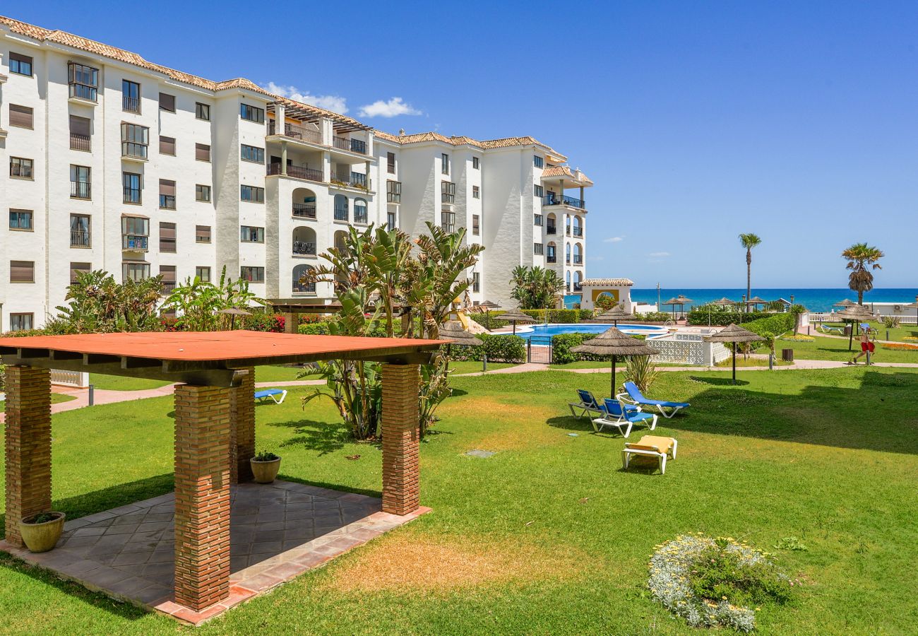 Apartamento en Manilva - Marina Duquesa 2062 Front line of the beach