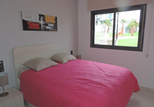 Zapholiday - 3023 - apartamento Punta Prima, Costa Blanca - dormitorio