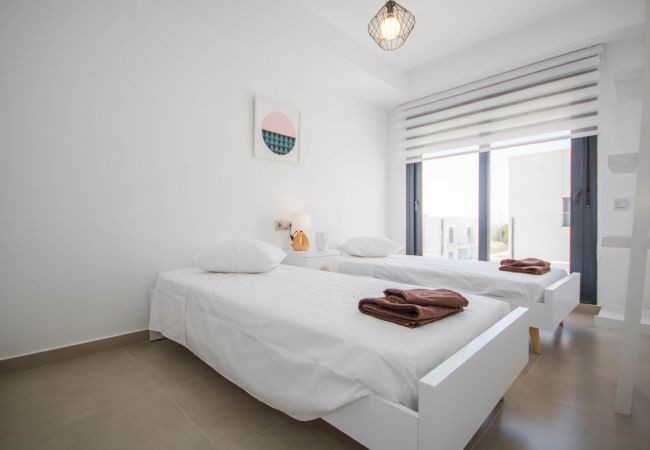 Zapholiday  –  3034  -  villa  Vistabella golf , Alicante - habitación